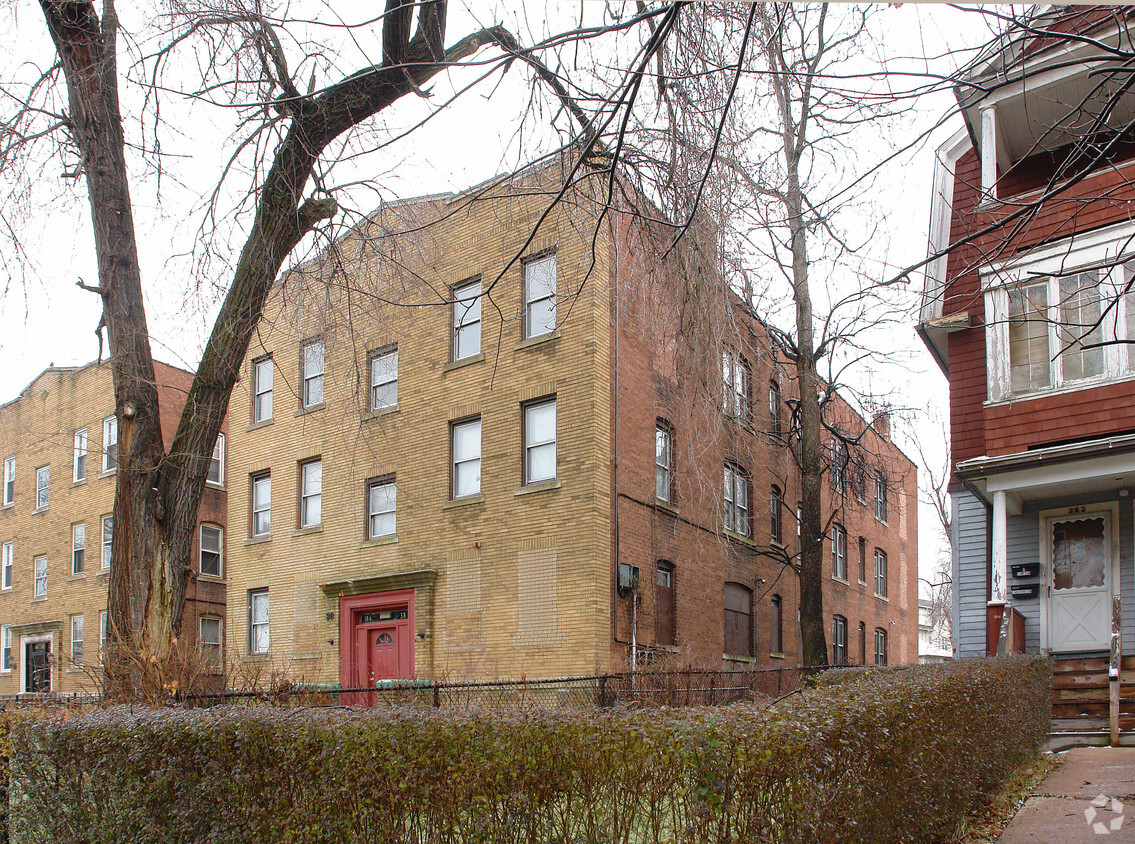 Building Photo - 384-386 Woodland Park