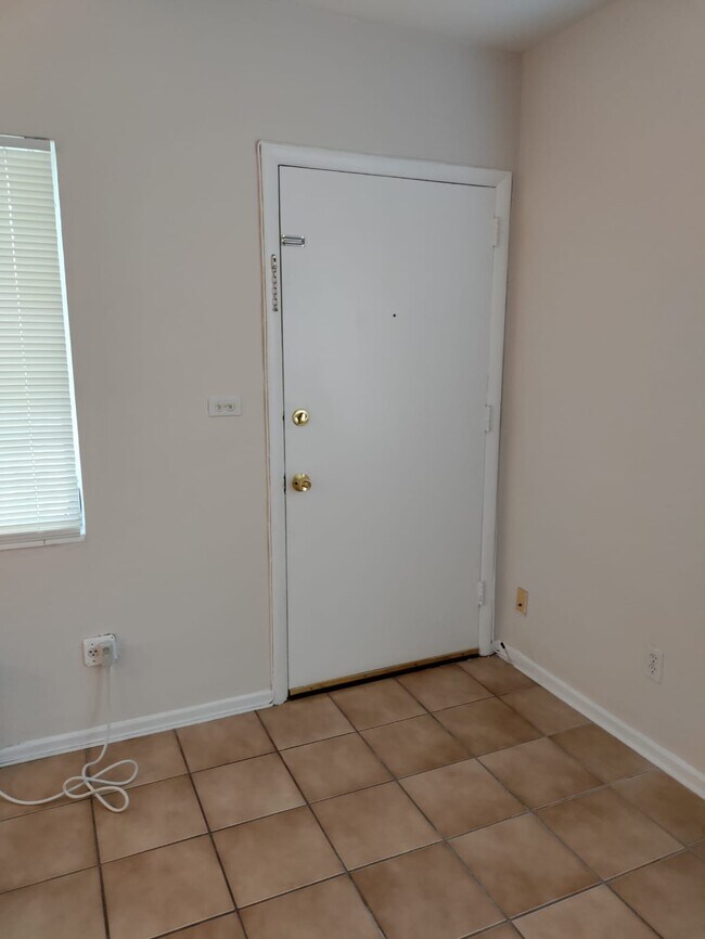 Foto del edificio - 1254 S Alhambra Cir