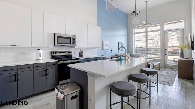 Foto del edificio - 1345 E 15th St