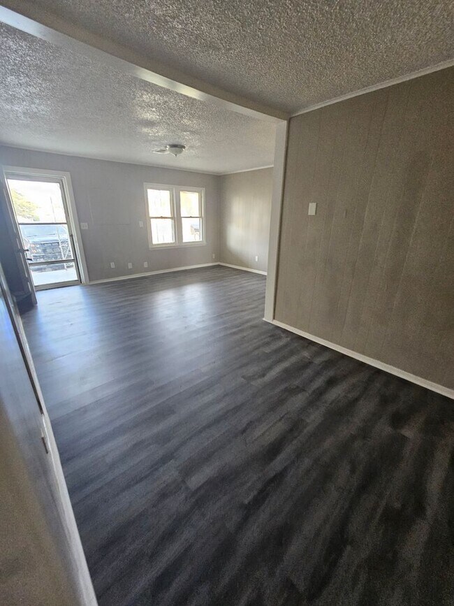 Foto del edificio - Cute 4 bedroom House