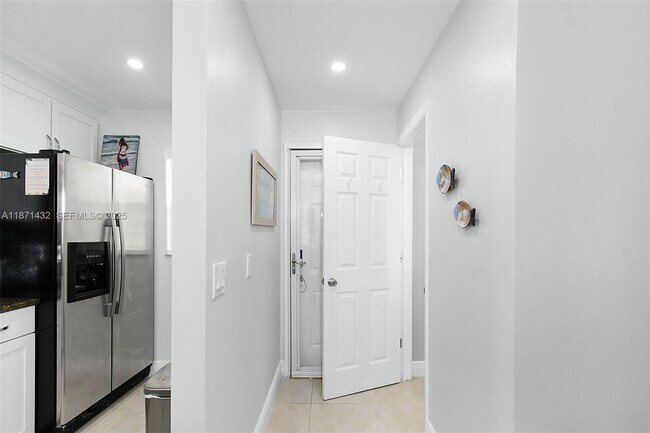 Foto del edificio - 9421 S Ocean Dr