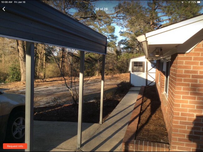 Building Photo - 2108 Londonderry Ln