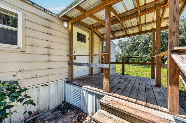 Building Photo - 6451 Spinner Dr