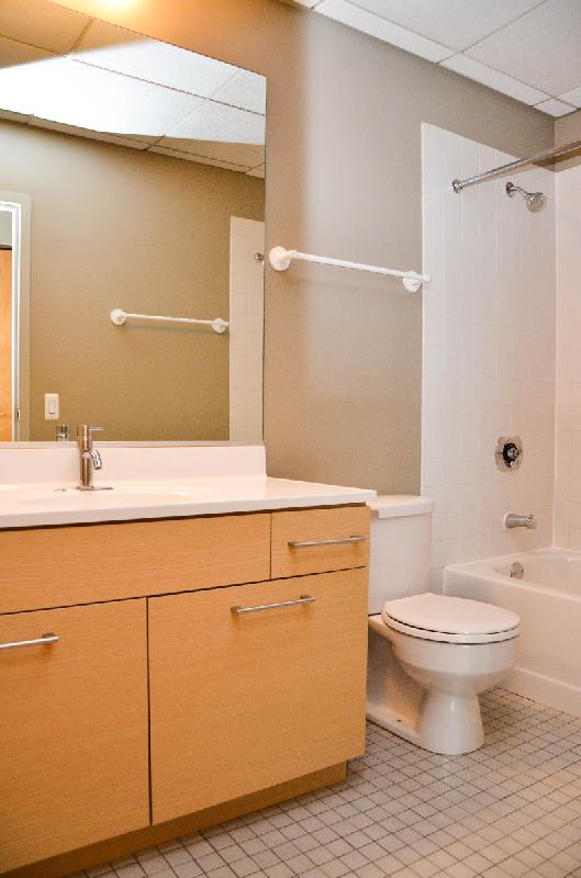 Building Photo - 942 W Huron St