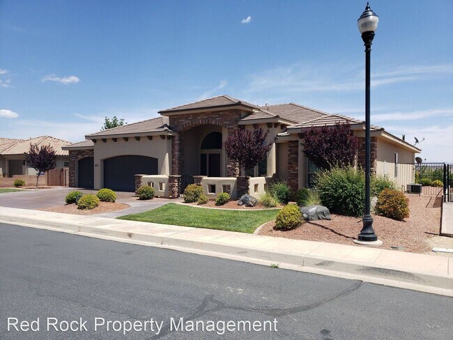 Foto del edificio - 3 br, 2 bath House - 633 S Rainier Dr