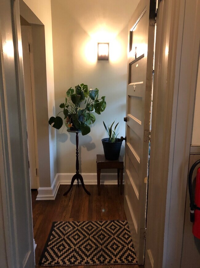 Foto del edificio - 417 Kensington Ct