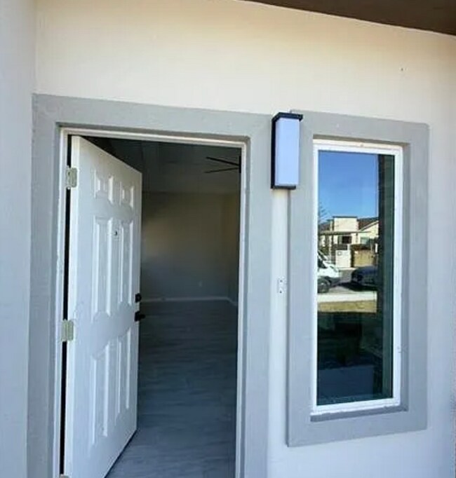 Foto del edificio - 3608 Paola St