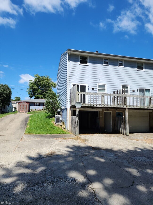 Foto del edificio - 2 br, 1.5 bath 4plex - 2424 Valley Road 4