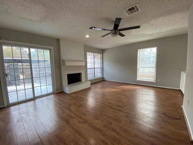 9242 Beechnut St, Houston, TX 77036 - Condo for Rent in Houston, TX ...