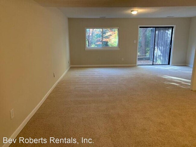 Building Photo - 3 br, 2.5 bath House - 1200-A Falls Church...
