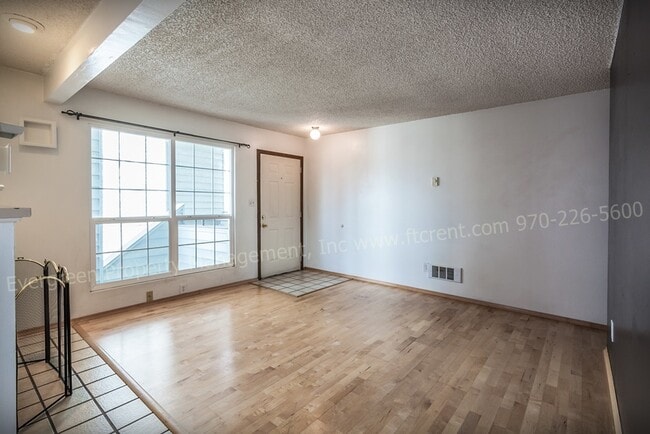 Building Photo - 1301 University Ave