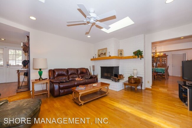 Building Photo - 5 br, 3 bath House - 1830 Citadel Ct.