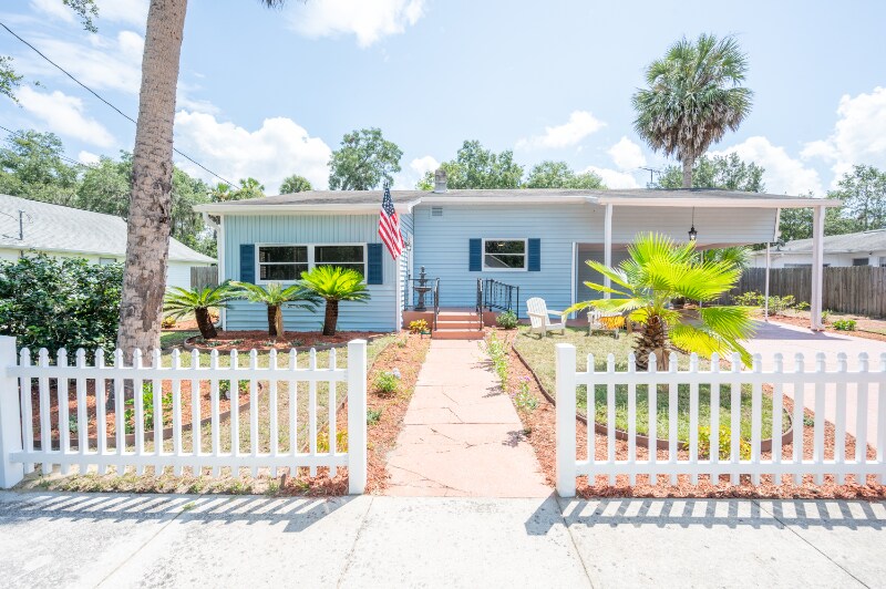 120 S Johns St, Mount Dora, FL 32757 House Rental in Mount Dora, FL