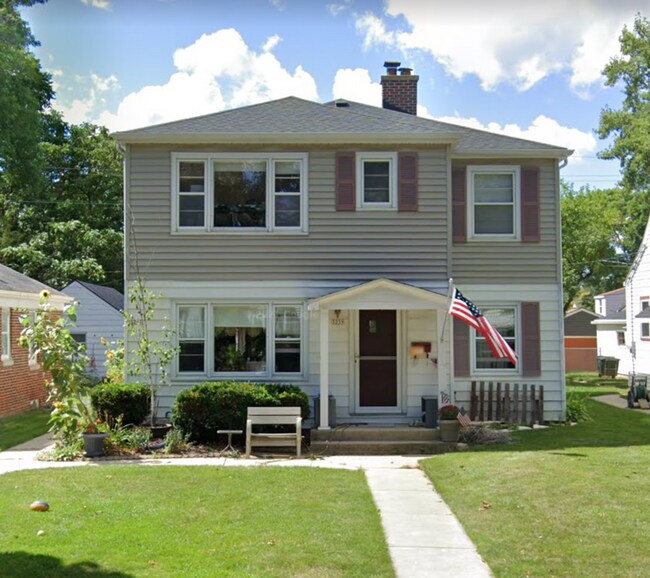 Exterior - 3239 N 91st St