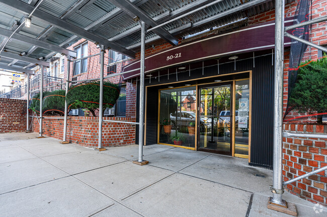 Building Photo - 5021 39th Pl