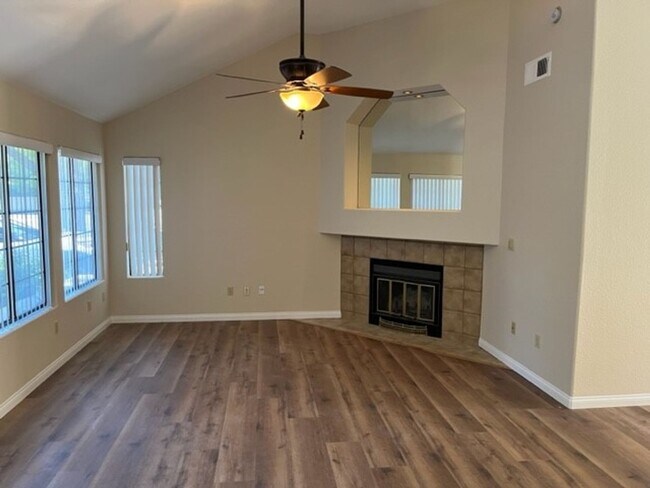 Foto del edificio - 8113 Wimbley Way