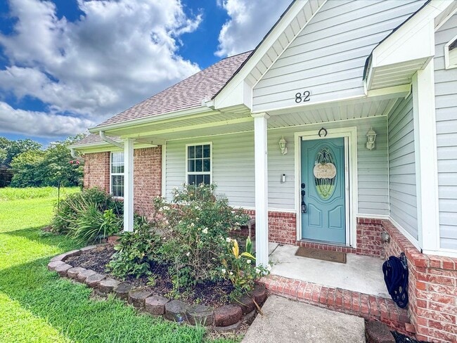 Building Photo - 82 Wilkinsville Rd