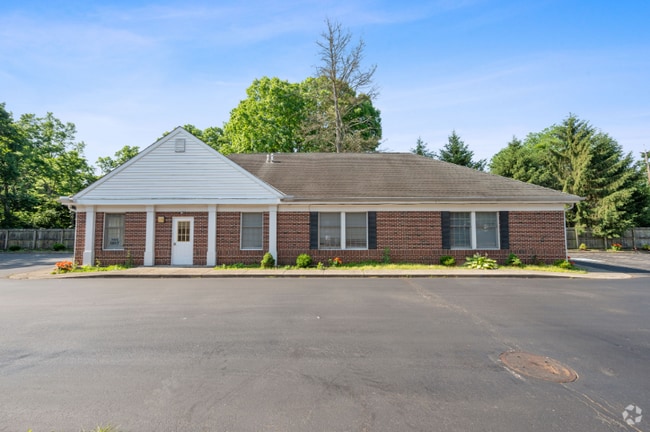 Building Photo - 4630 Pleasant Ave