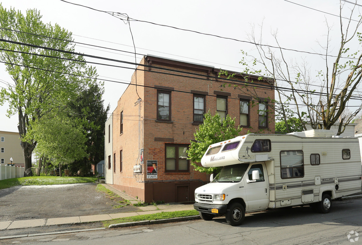 Building Photo - 304 Front St