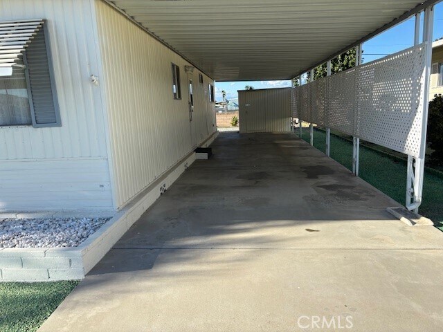 Building Photo - 1774 Santiago Way