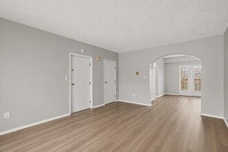 Building Photo - 564 Glenwood Ave