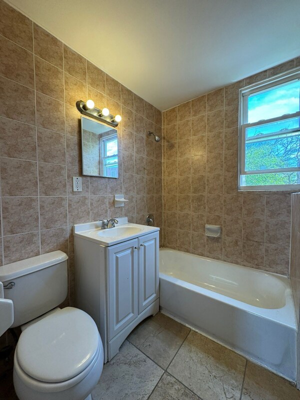 Foto del edificio - 489 Avon Ave