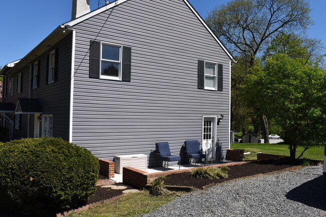 Side Patio and Seating Area - 312 Cedar Ln