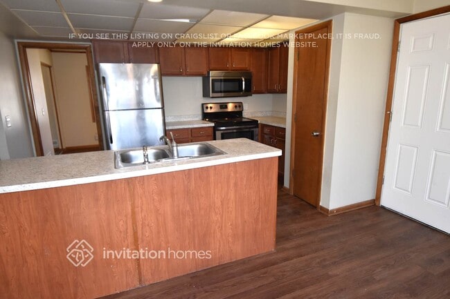 Building Photo - 5245 Triton Dr