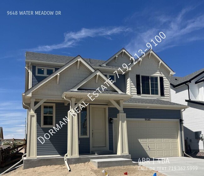 Foto del edificio - 2-Story 4 bedroom Home with A/C!