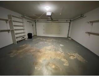 Building Photo - 9038 Hillside Dr