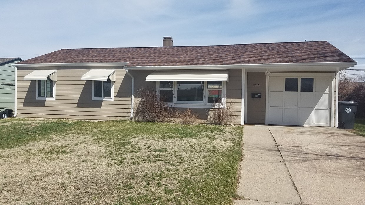 Foto principal - 2510 Willow Ave