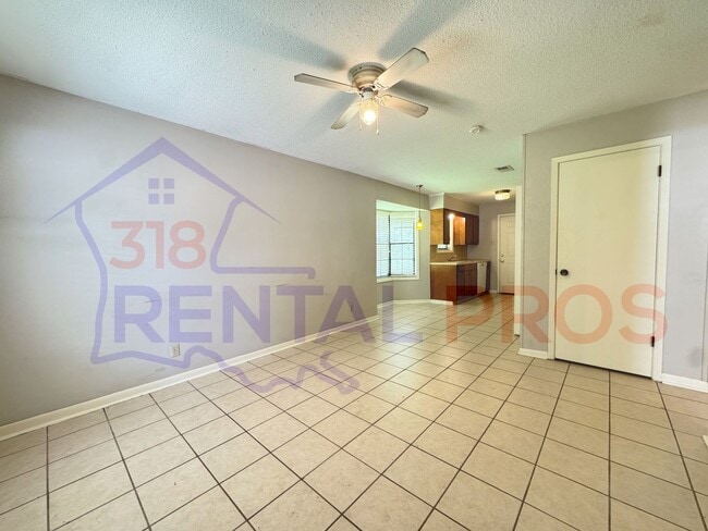 Building Photo - 904/906 Sybil Dr. Duplex