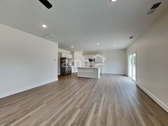 Building Photo - 3503 Lincoln Hts Ln