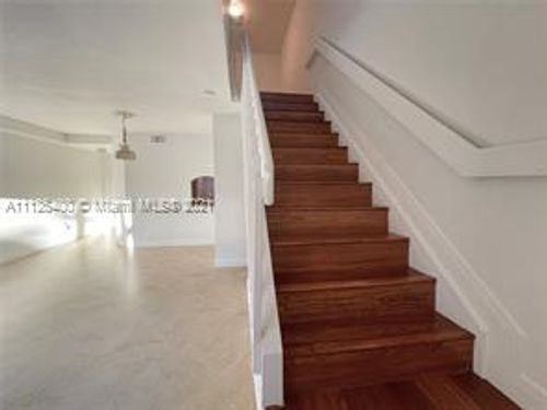 Building Photo - 10110 SW 154th Cir Ct