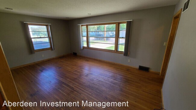 Foto del edificio - 2 br, 1.5 bath House - 1611 3rd Ave SE