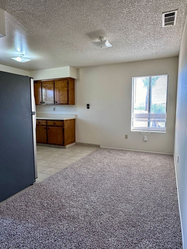 Foto del edificio - 1021PE