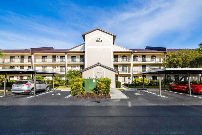 Foto del edificio - 16440 Kelly Cove Dr