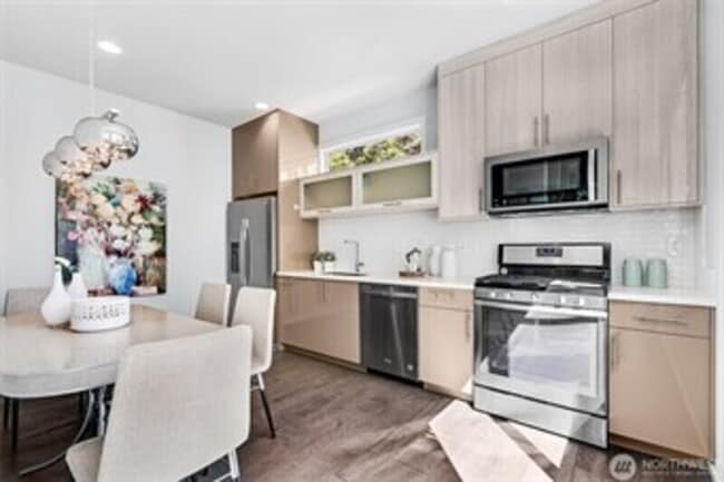 Foto del edificio - 732 26th Ave S