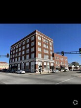 Building Photo - 103 E Central Ave