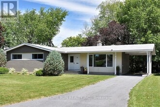 Building Photo - 14 Greenwich Ave