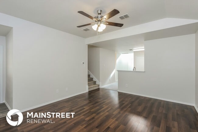 Building Photo - 6807 Clark Vista Dr