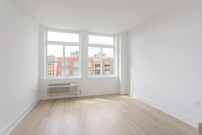 Building Photo - 1400 Hudson St