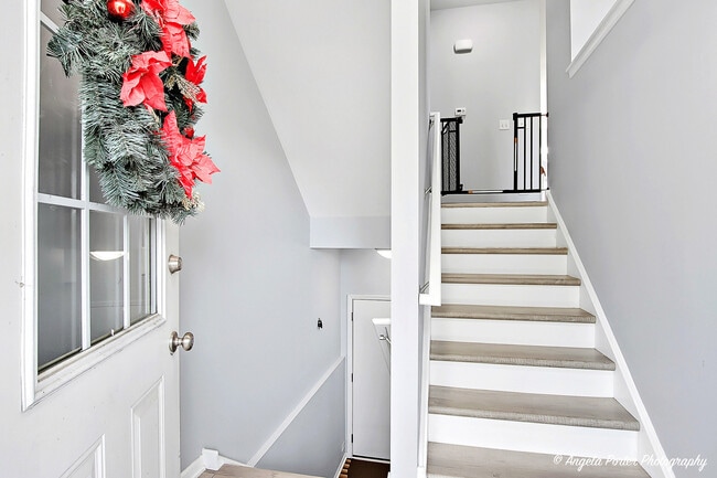 Building Photo - 1477 Sedgewood Ct