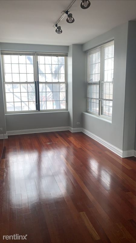 Foto del edificio - 2 br, 2 bath Apartment - 4209 S Michigan Ave