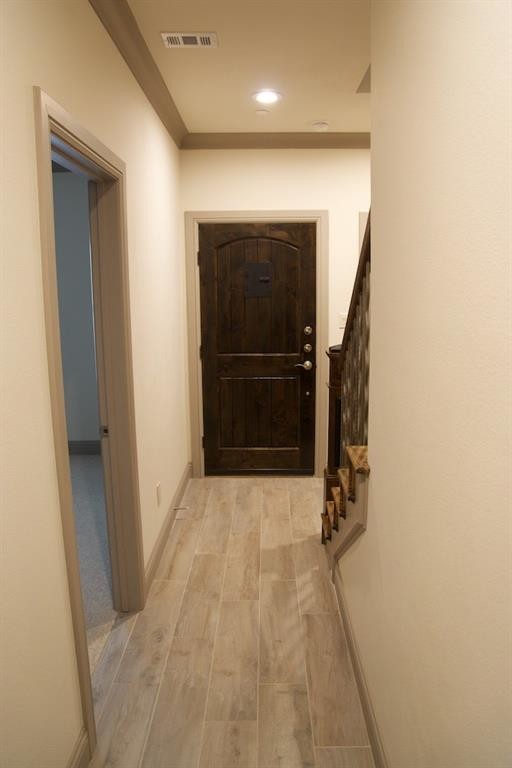 Building Photo - 1021 Pavillion St