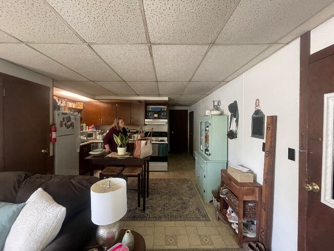 Foto del edificio - 18 S High St