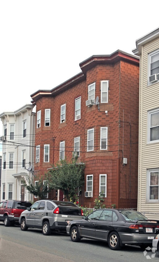 17 Plymouth St, Cambridge, MA 02141 Apartments in Cambridge, MA