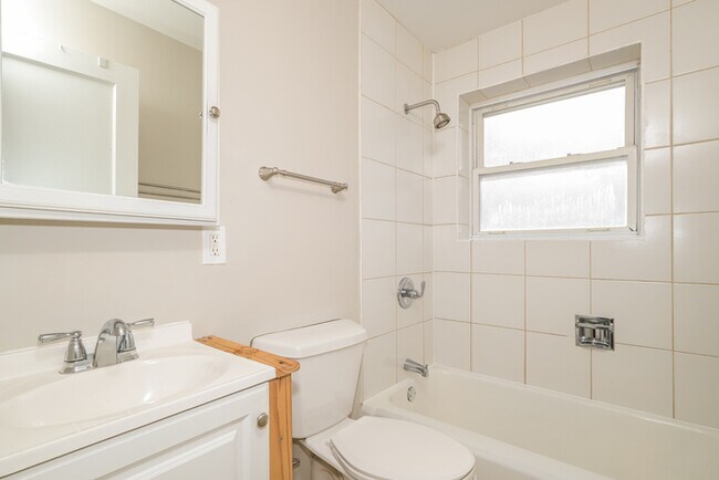Foto del edificio - Fantastic 2bd/1ba home! Coming soon!