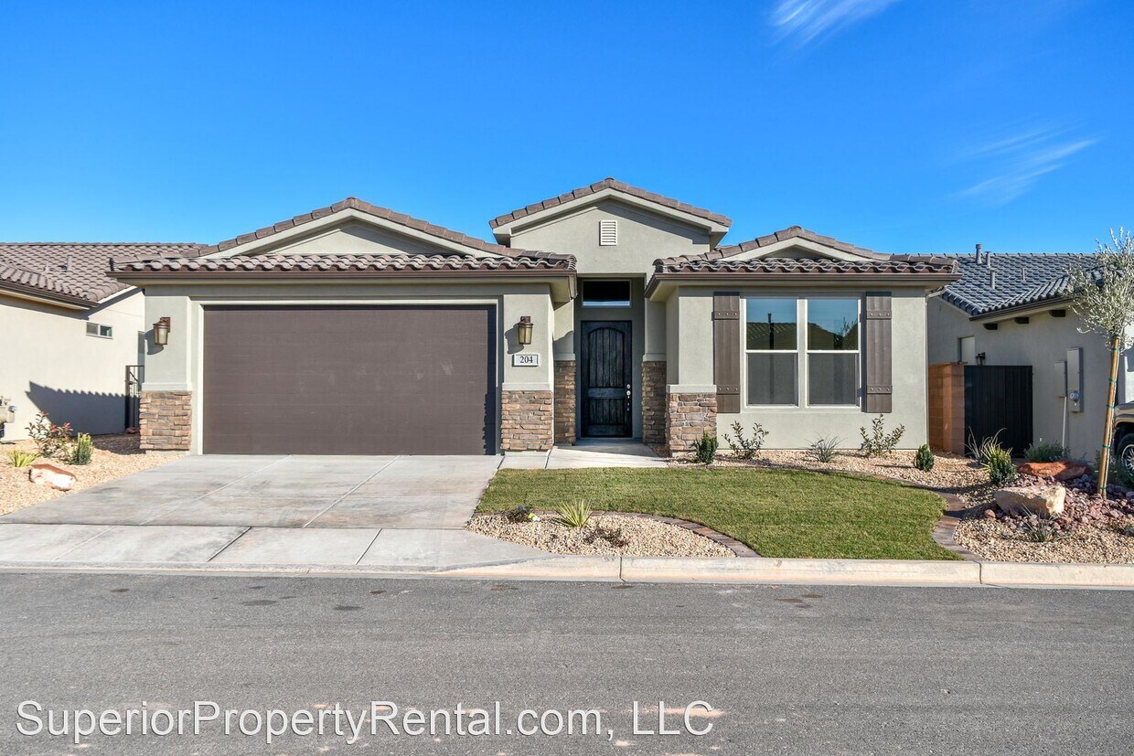 Primary Photo - 3 br, 2 bath House - 204 W. Green Jade Drive