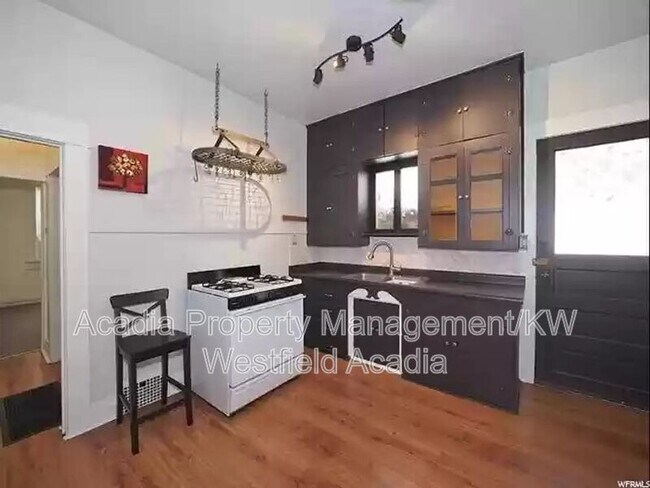 Foto del edificio - 620 S 900 E